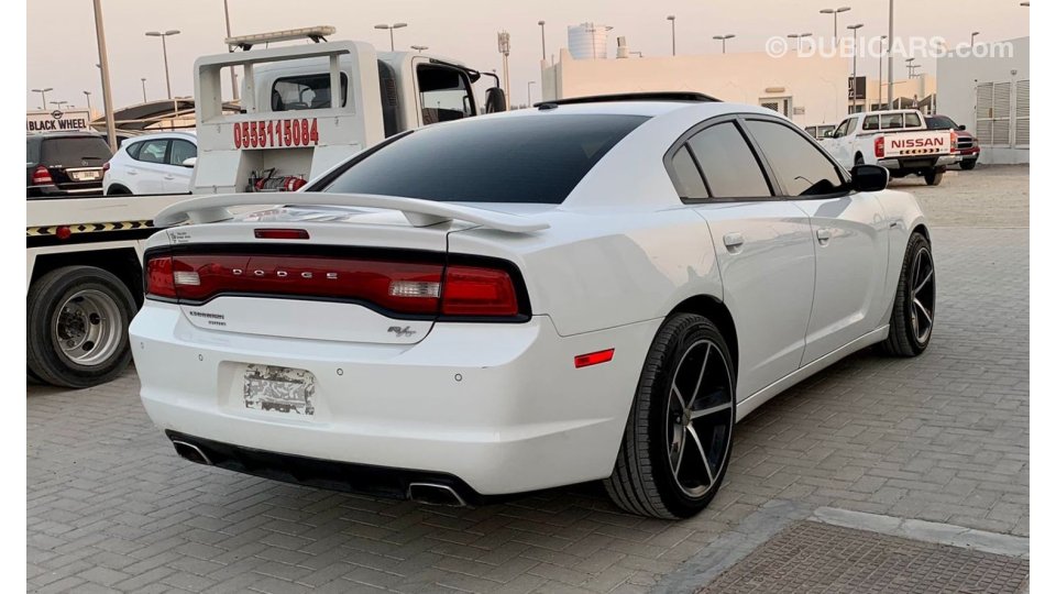 Used Dodge challenger Rt 2012 for sale in Dubai - 479792
