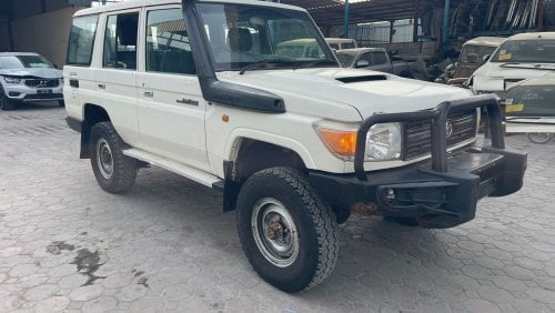 Toyota Land Cruiser Hard Top