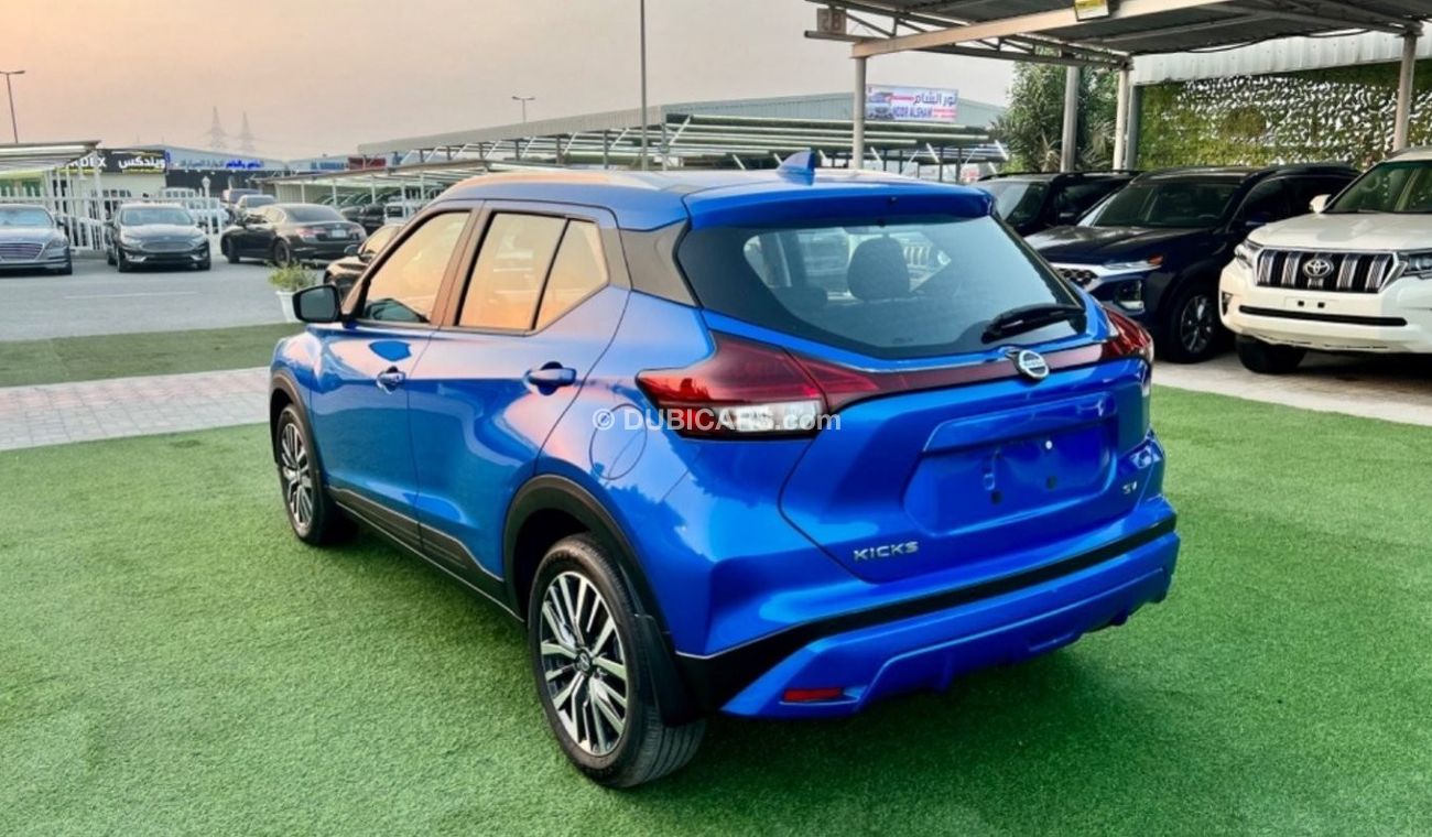 Nissan Kicks SV