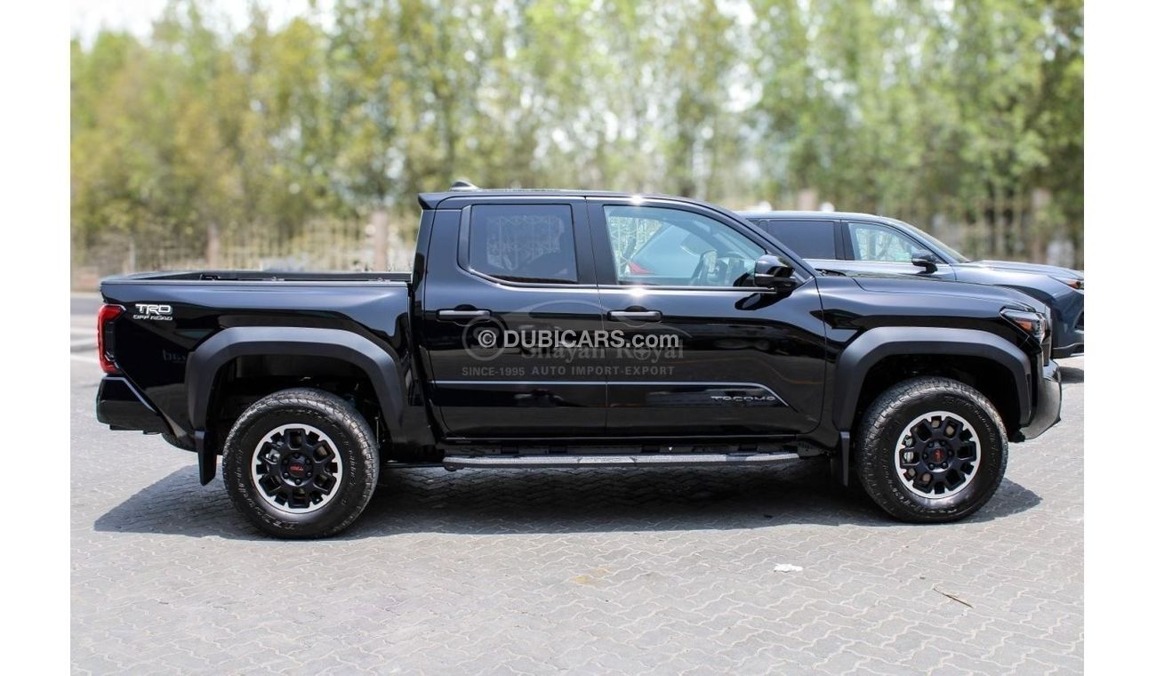 تويوتا تاكوما LHD 2.4L PETROL 4WD TRD OFF ROAD PREMIUM AT 24MY