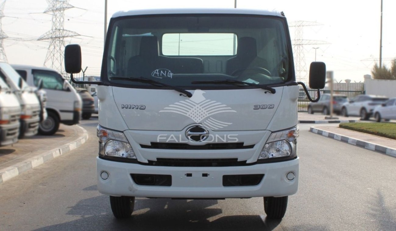 هينو 300 300 XZU 710L Diesel 6.5 Ton 300S Wide cab 4X2 [EXPORT]