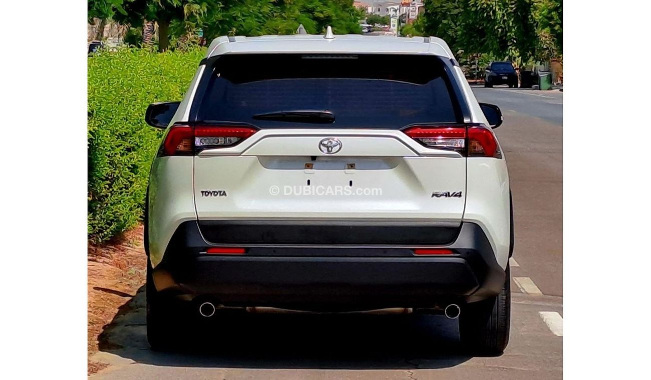 Toyota RAV4 EX 2022 2.5L GCC (1390/-MONTHLY)