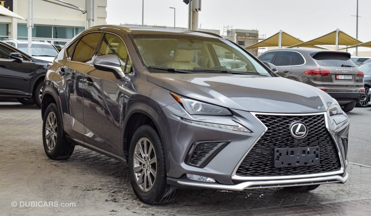 Lexus NX200t