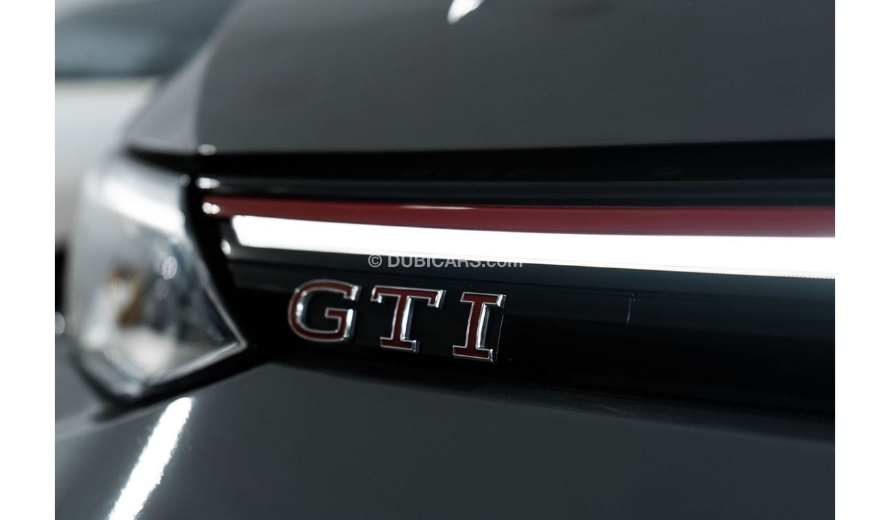 فولكس واجن جولف GTI SEL 2.0T