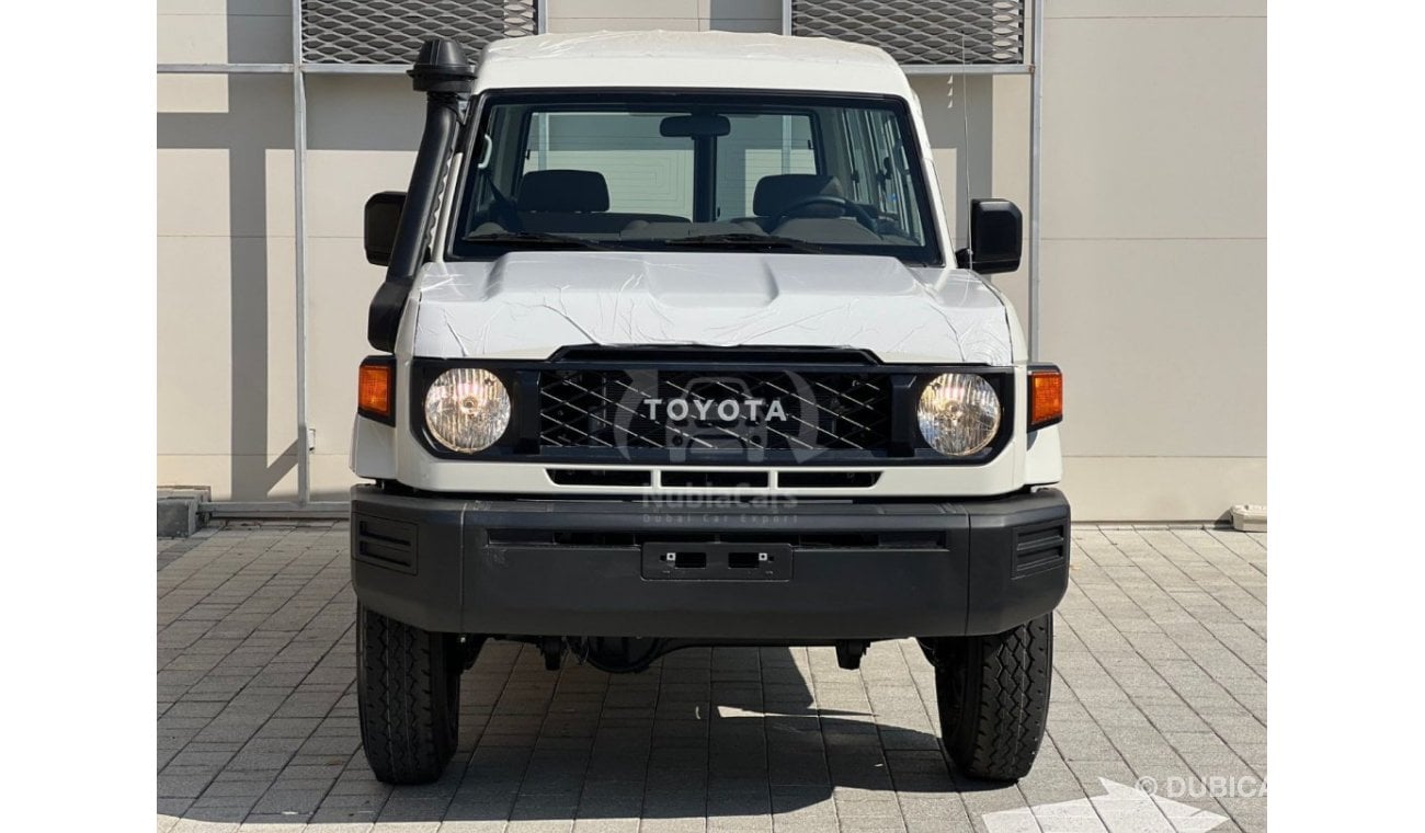 تويوتا لاند كروزر هارد توب 2024 Toyota Land Cruiser LC78 E (3-Door) Hardtop 4.0L V6 Petrol M/T 4x4 Only For Export