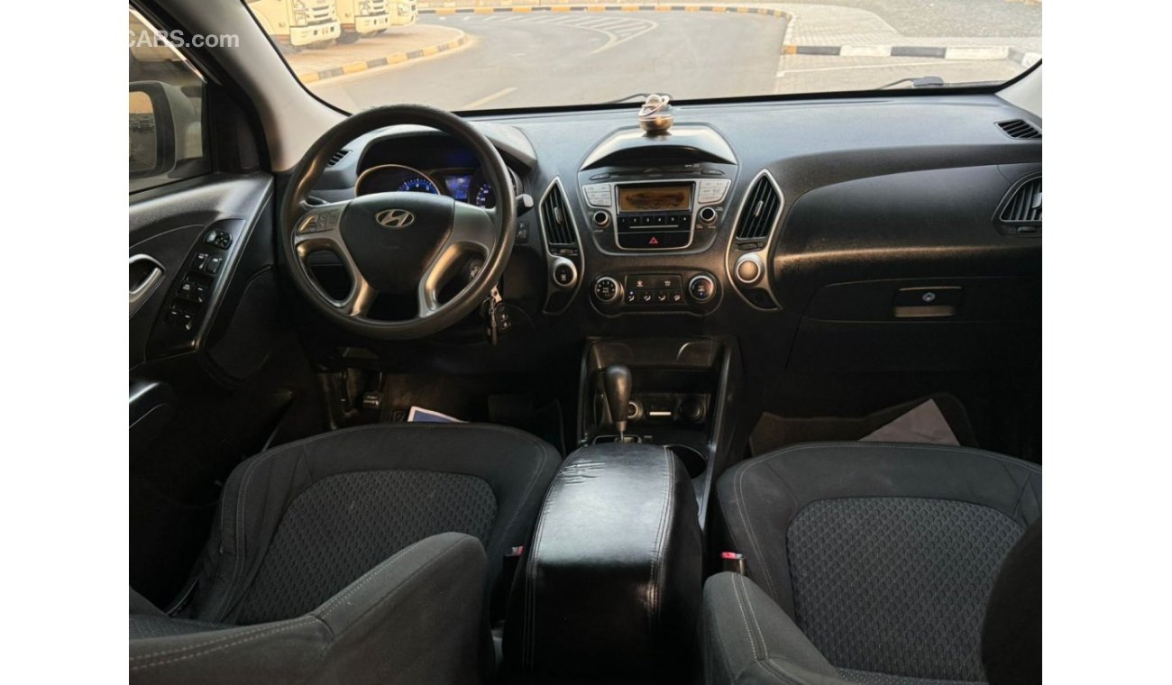 Hyundai Tucson GLS 2.0L In excellent condition and requires no expenses