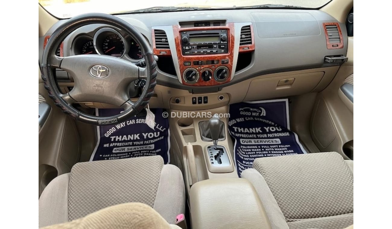 Toyota Fortuner Toyota Fortuner 2010 V4 2.7 petrol left hand drive