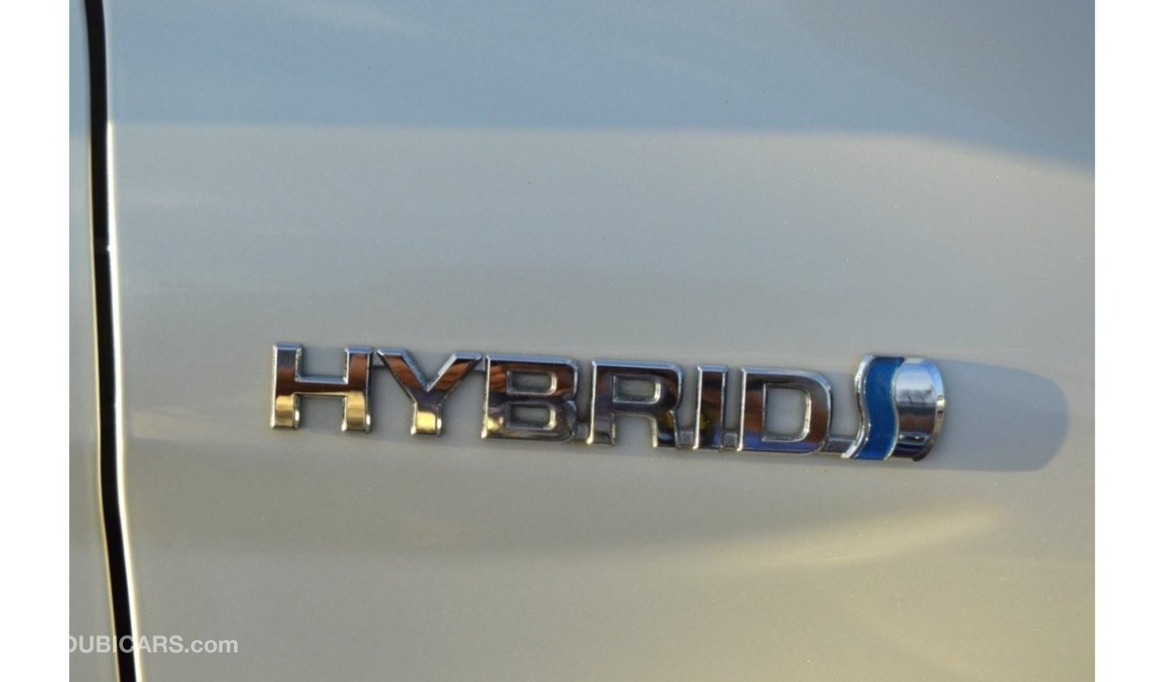 Toyota Camry Hybrid full option