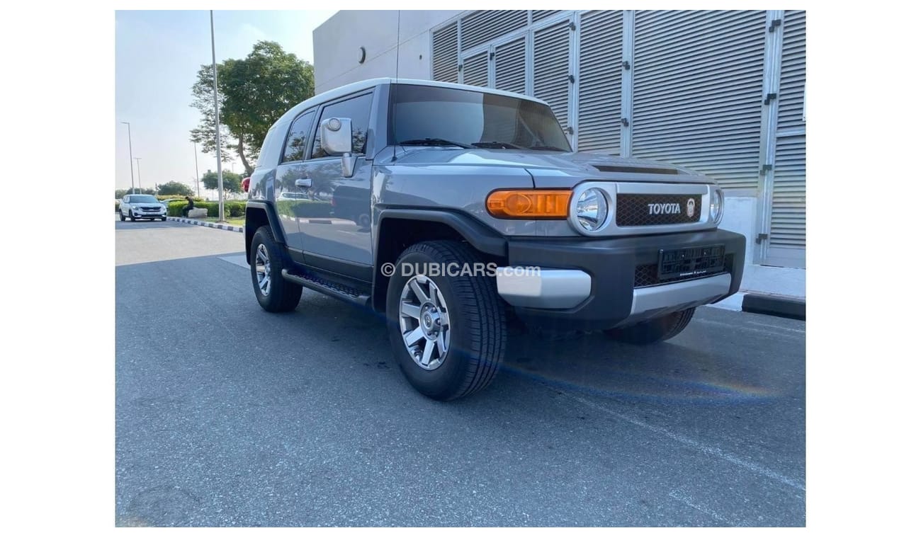 Toyota FJ Cruiser GXR GCC SPEC