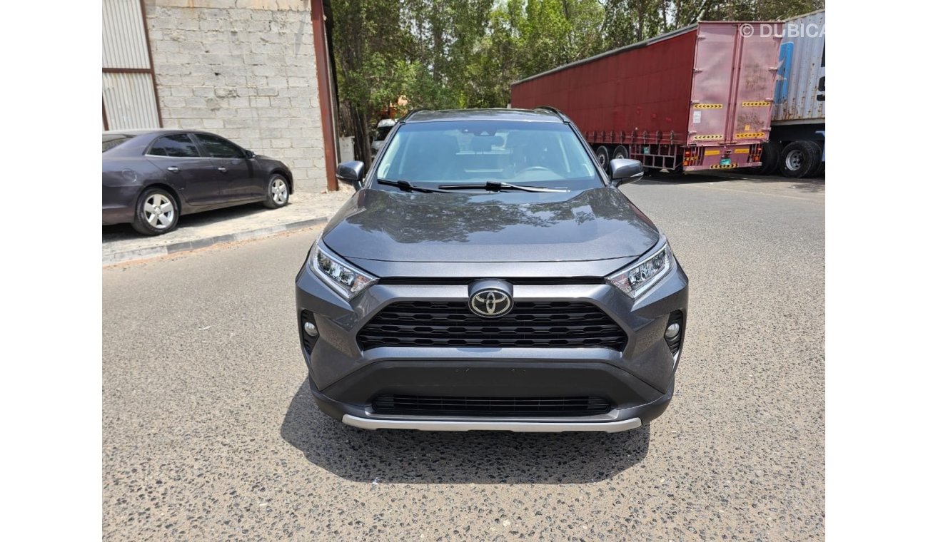 Toyota RAV4 Full options XLE premium