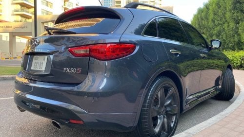 Infiniti FX45 Premium 4.5L