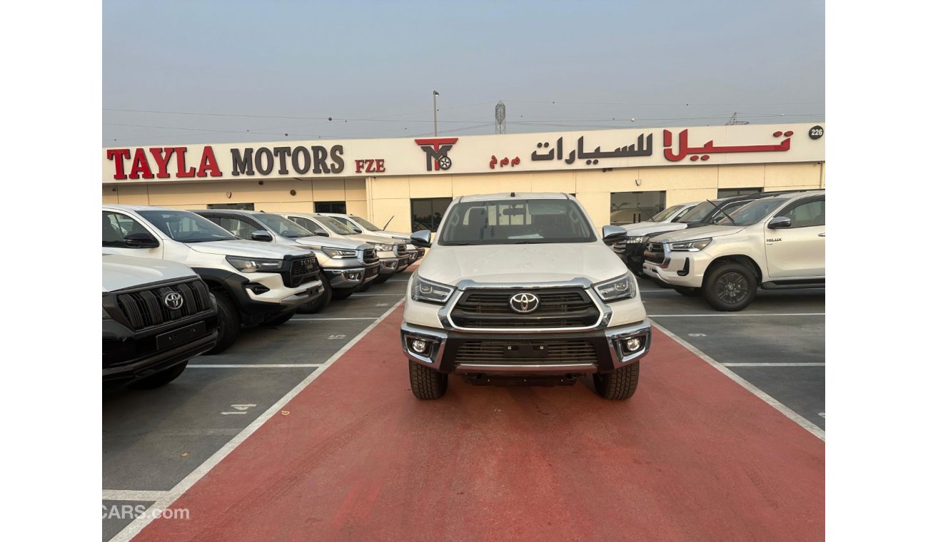 تويوتا هيلوكس TOYOTA HILUX 2.7 AT FULL OPTION 2024 WHITE WITH PUSH START