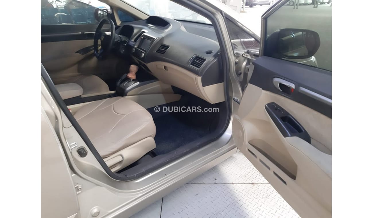 هوندا سيفيك 1.8L (Lot No: 1702)