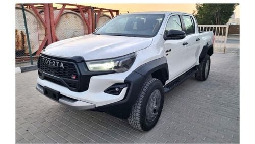 تويوتا هيلوكس Toyota Hilux Toyota Hilux GR Sport 4.0Ltr GCC 4WD, Pickup, Model 2024, Colour White