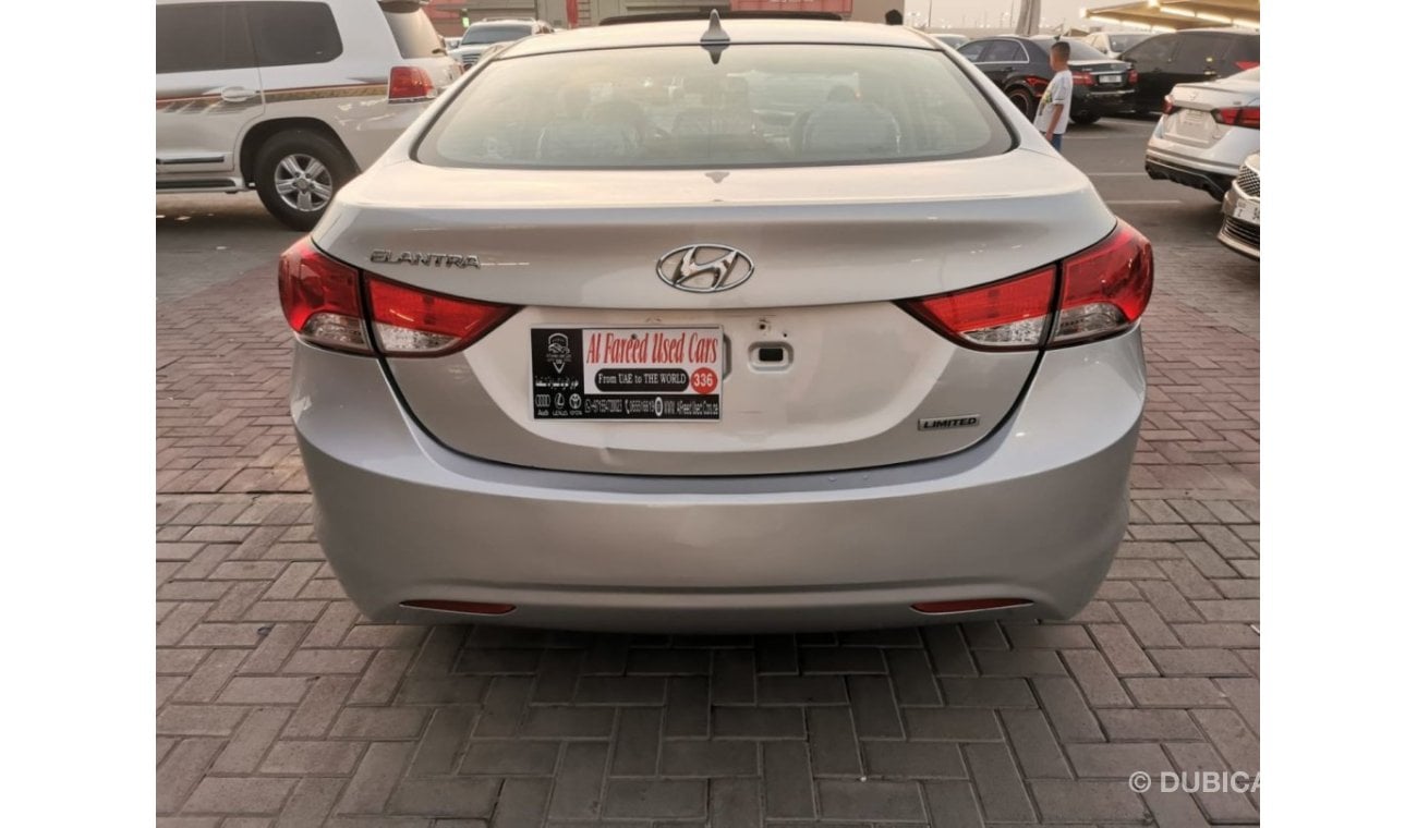 Hyundai Elantra GLS High In excellent condition and requires no expenses