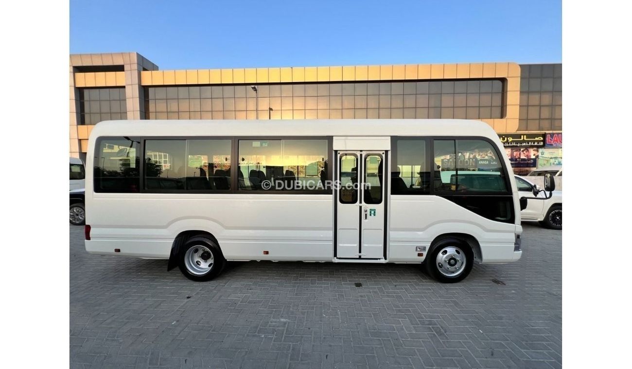 Toyota Coaster 2024 Toyota Coaster 23-Seater 3-Point Seatbelts 4.2L 6-Cyl Diesel M/T RWD Only For Export