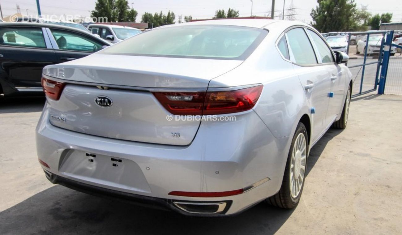 Kia Cadenza V6 3.3L 2018 .