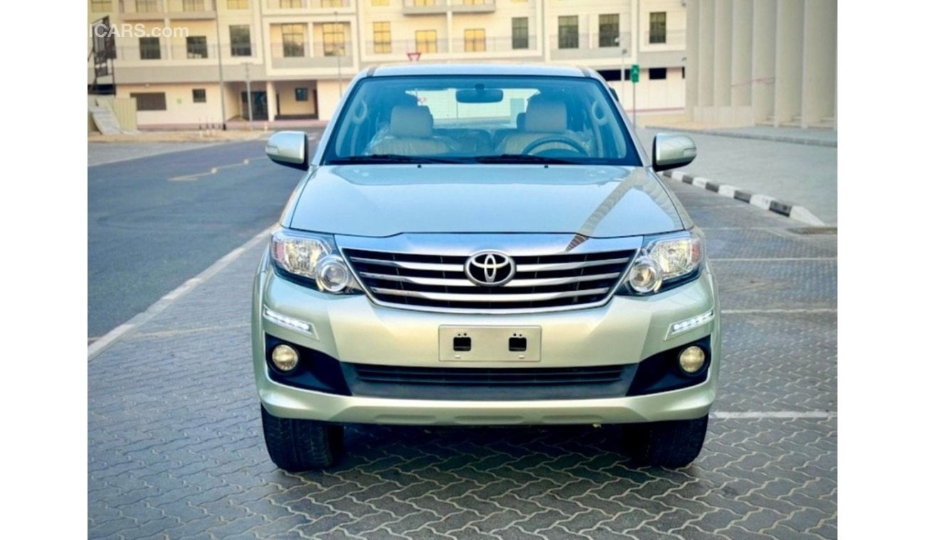 تويوتا فورتونر 2015 Model 2.7 Engine Full Option Top Of The Range Very Clean Condition