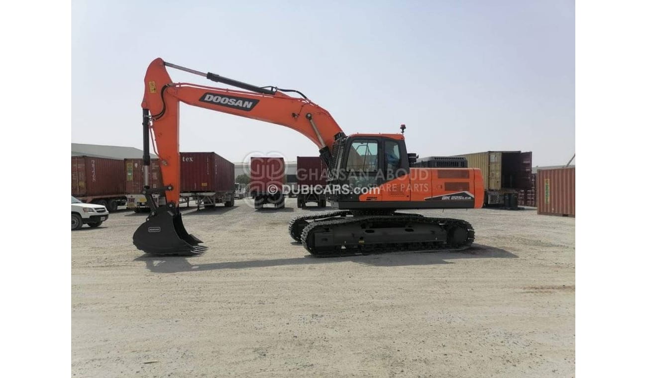 Doosan DX225 LCA DOOSAN DX225 LCA – CHAIN EXCAVATOR OPERATING WEIGHT 22 TON APPROX. WITH BUCKET 1.08 Cu.M BUCKET ( HE