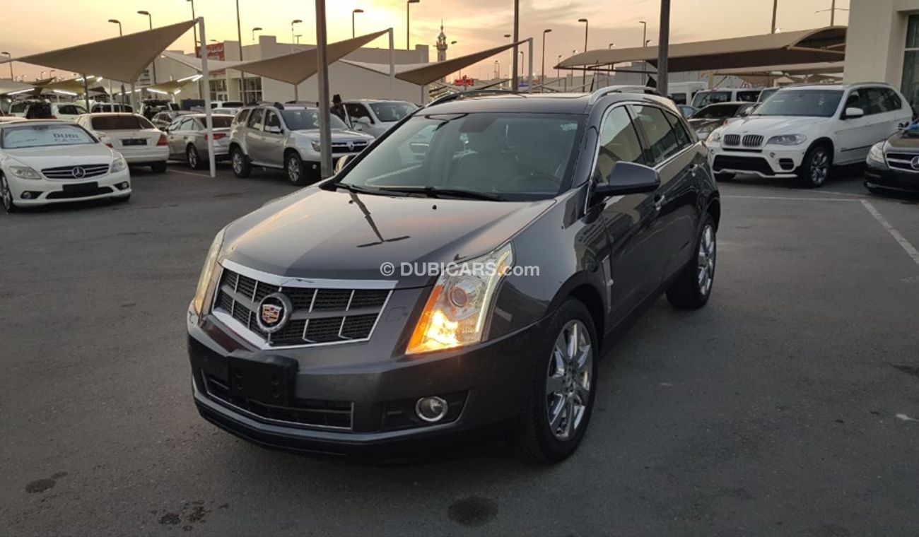 Cadillac SRX Caddillac SRX model 2011 GCC car prefect condition full option low mileage panoramic roof leather s