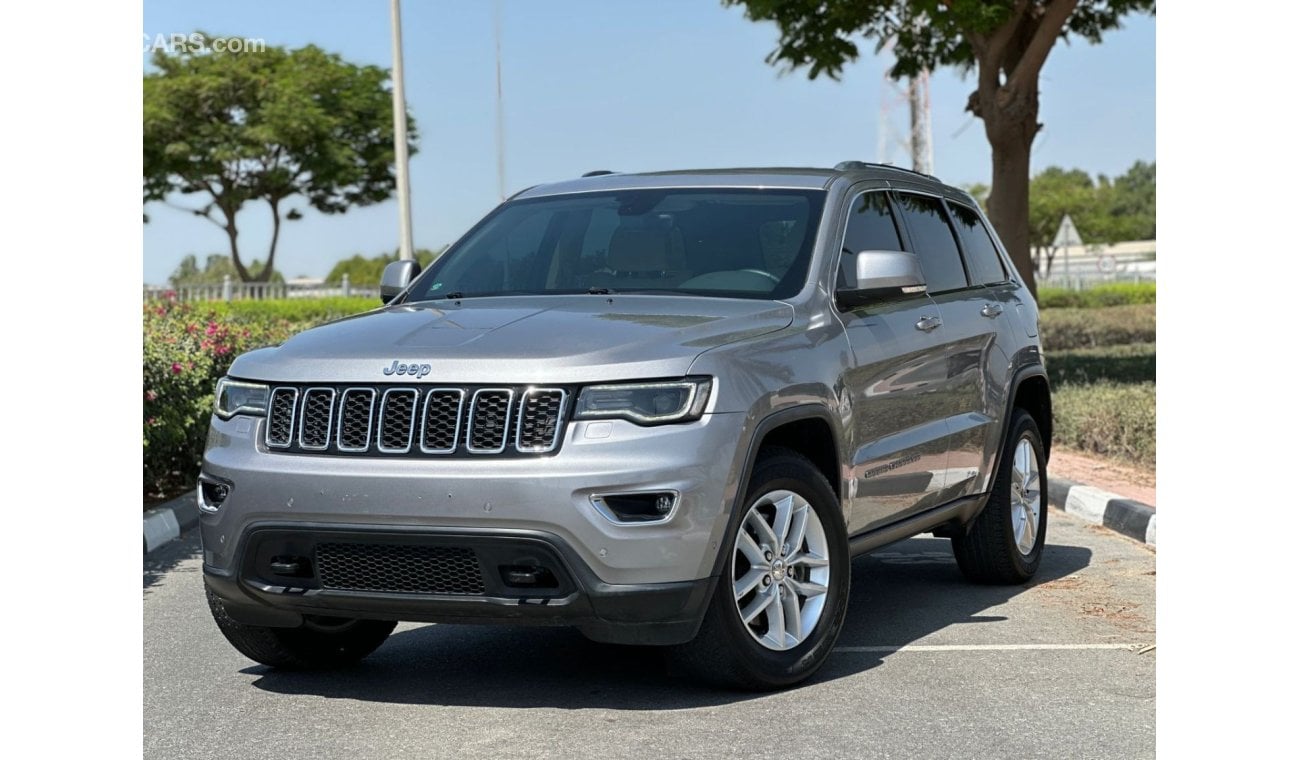 Jeep Grand Cherokee Overland Jeep Grand Cherokee Laredo / GCC / Original Paint / 2018 / Perfect Condition / 1255 Dirhams