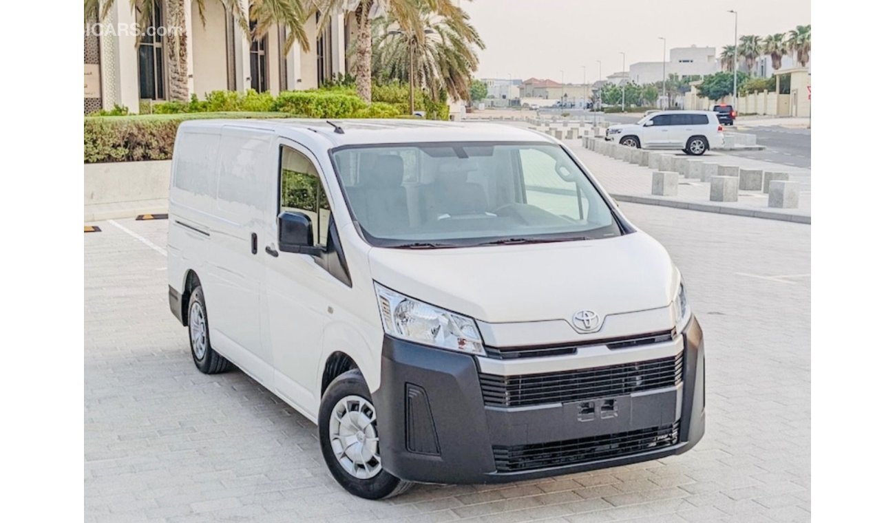 Toyota Hiace 2021 LHD Petrol Full Options top of the range