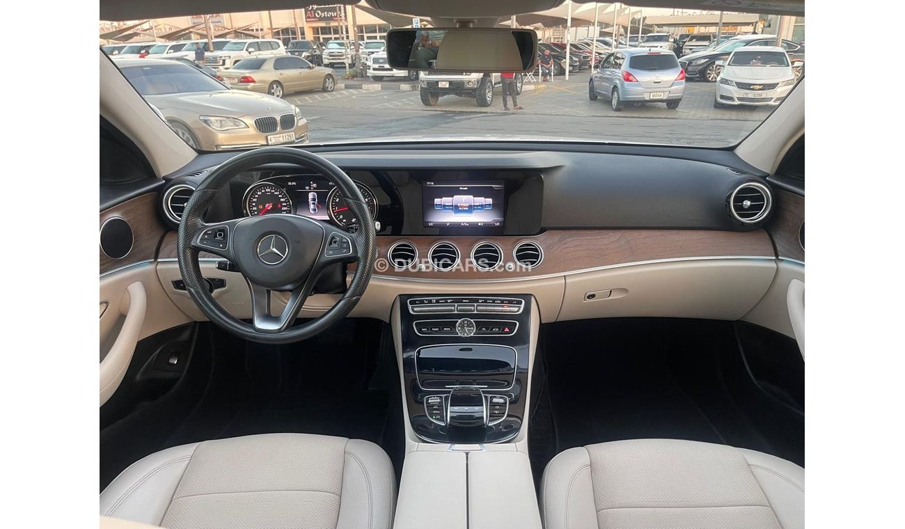 Mercedes-Benz E200 Mercedes E 200 Gulf 2017 in excellent condition, fully equipped