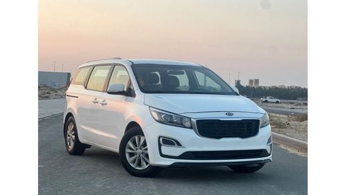 كيا جراند كارنفال Kia carnival / V6 3.3L / GCC orginal paint in a good condition