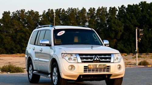 Mitsubishi Pajero MITSUBISHI PAJERO 2014 GLS IN EXCELLENT CONDITION