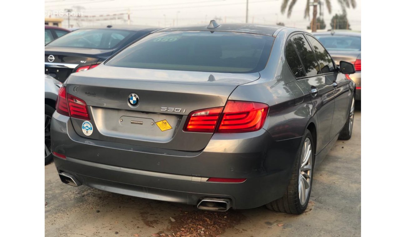 BMW 550i I 4.4L Twin Turbo Engine, Leather+Memory+Driver+Passenger Power Seats, DVD+Navigation+Rear Camera