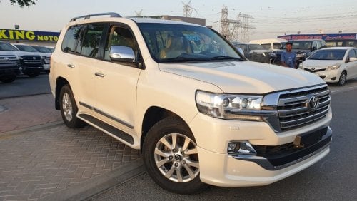 تويوتا لاند كروزر 4.6L - GRX - V8 (PETROL)