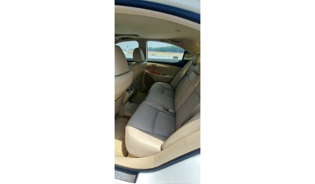 Lexus ES350 MODEL 2008 GCC CAR PERFECT CONDITION INSIDE AND OUTSIDE FULL OPTION SUN ROOF LEATH SEATS