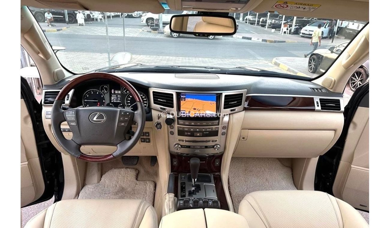 Lexus LX570