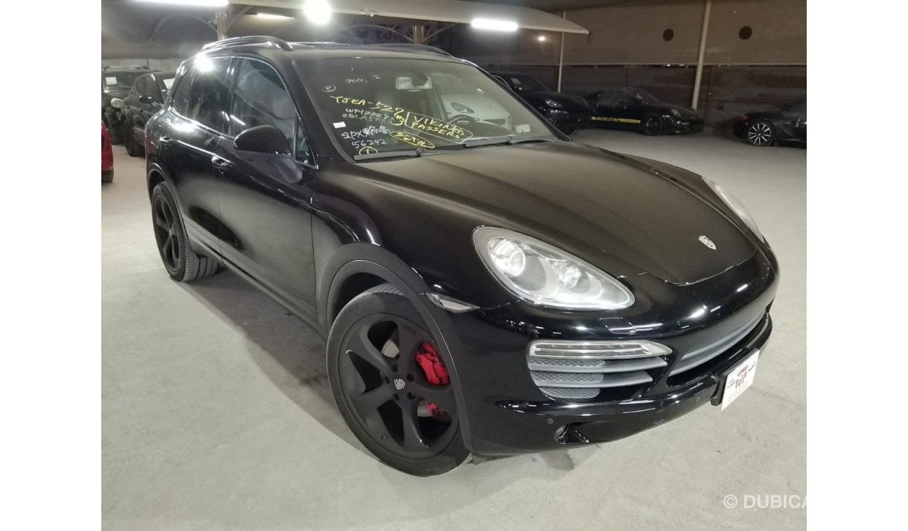 Porsche Cayenne S PORSCHE CAYENNE S 4.8L 2011, SUNROOF, ROOF RAILS AND MORE..