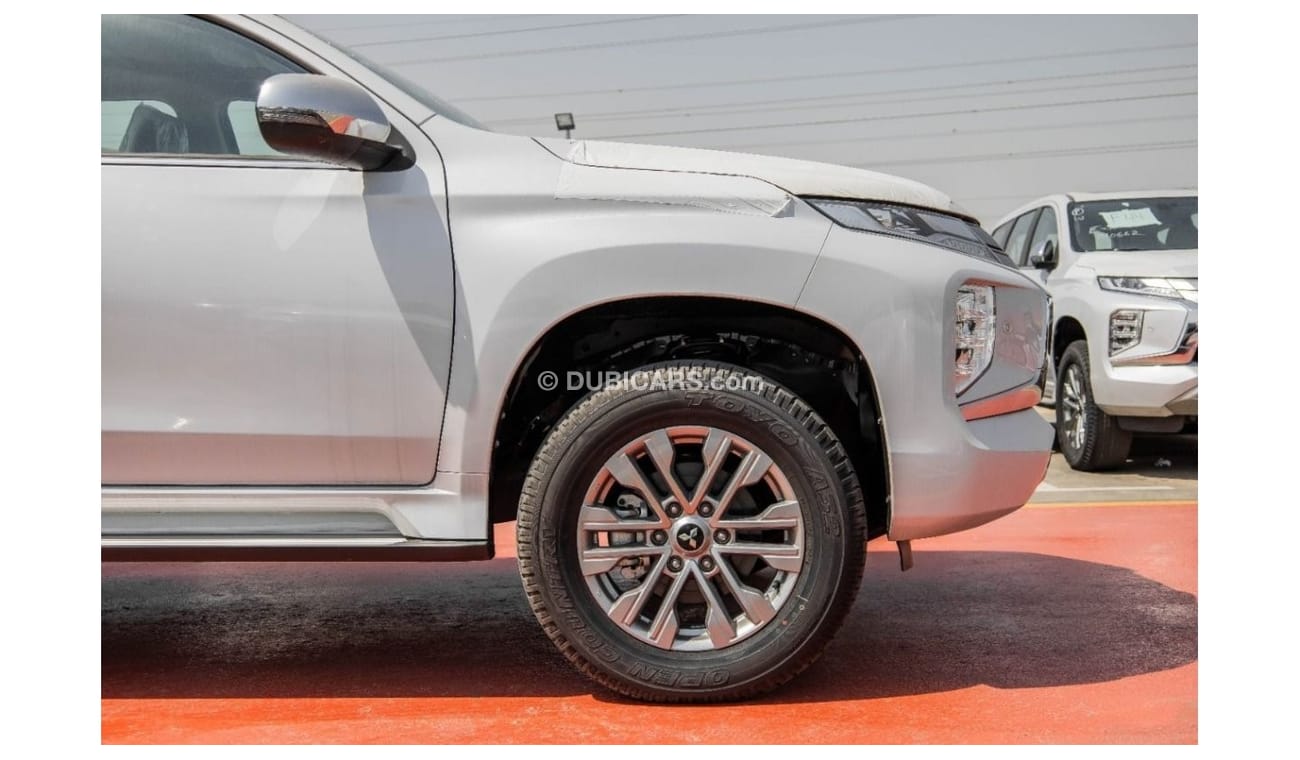 Mitsubishi Montero Pajero Sport 2020 FC7 | A/T 3.0L (4WD) | Leather seats | White/Black | Power Seats