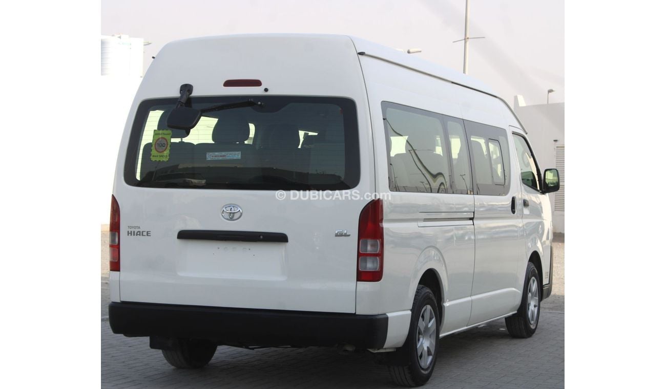 Toyota Hiace Commuter GL High Roof TOYOTA HIACE 2019 WHITE GCC EXCELLENT CONDITION WITHOUT ACCIDENT