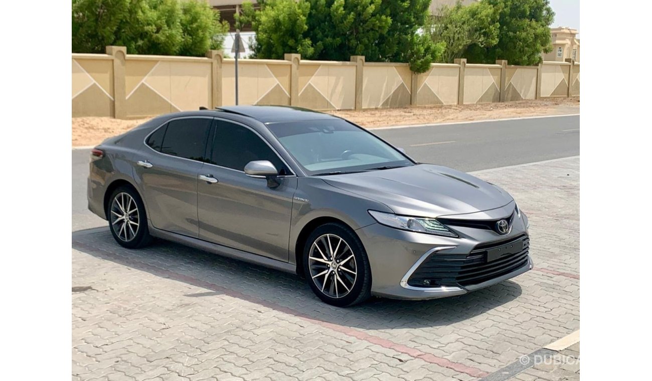 تويوتا كامري Toyota Camry SE+ 2022 - 3.5L,V6  Full Option,Panoramic, GCC Specs