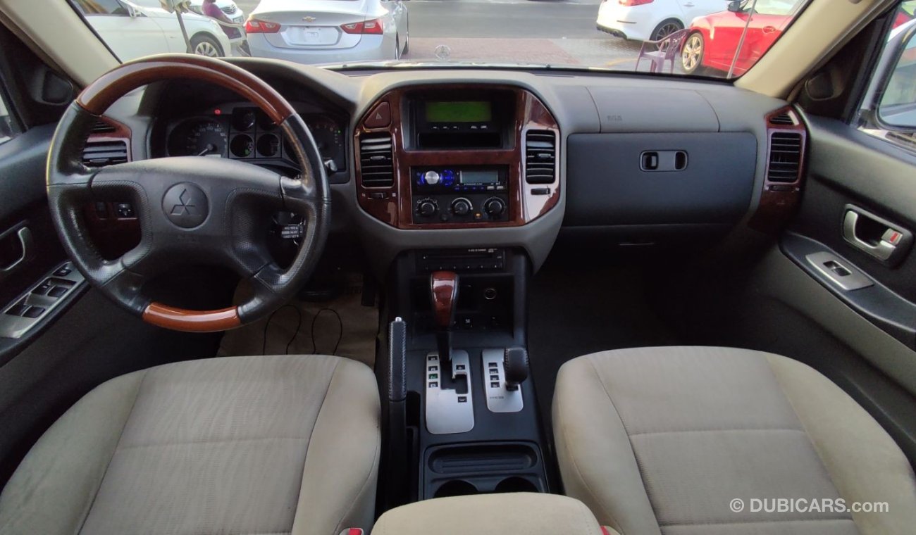 Mitsubishi Pajero GCC Full options