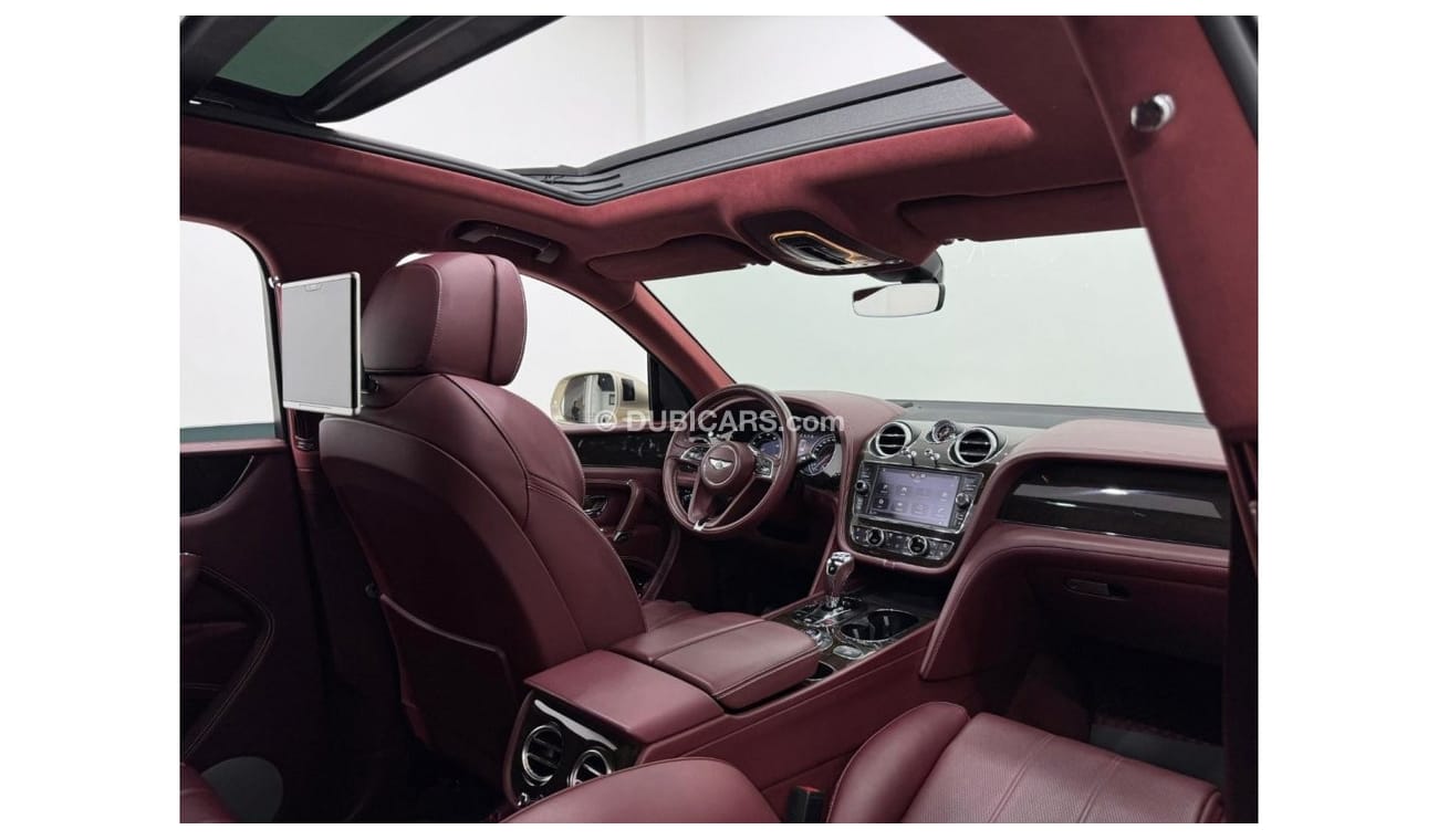 بنتلي بينتايجا 2019 Bentley Bentayga V8, Warranty, Full Bentley Service History, Very Low Kms, GCC