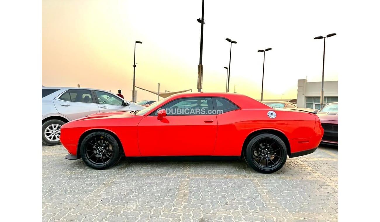 Dodge Challenger SXT For sale 1400/- monthly