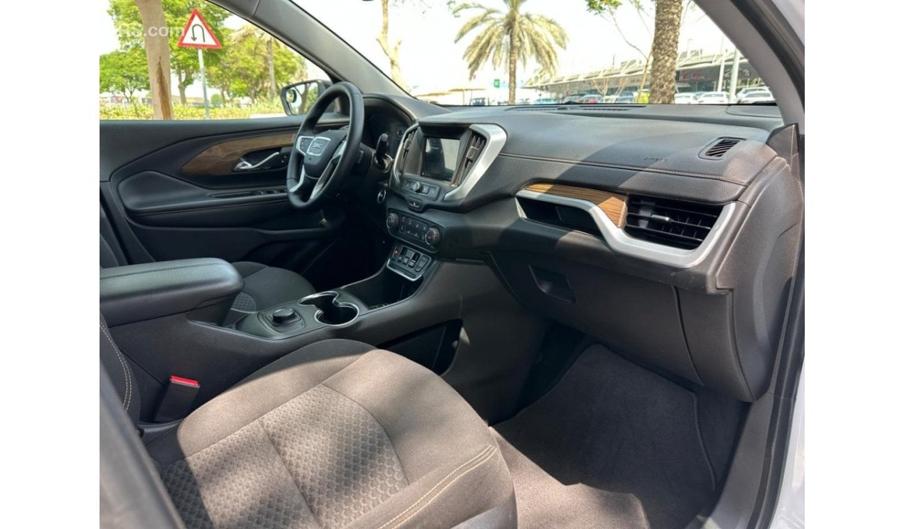 GMC Terrain GMC TERRAIN SLE / GCC / 2018 / Perfect Condition / 920 Dirhams Monthly.