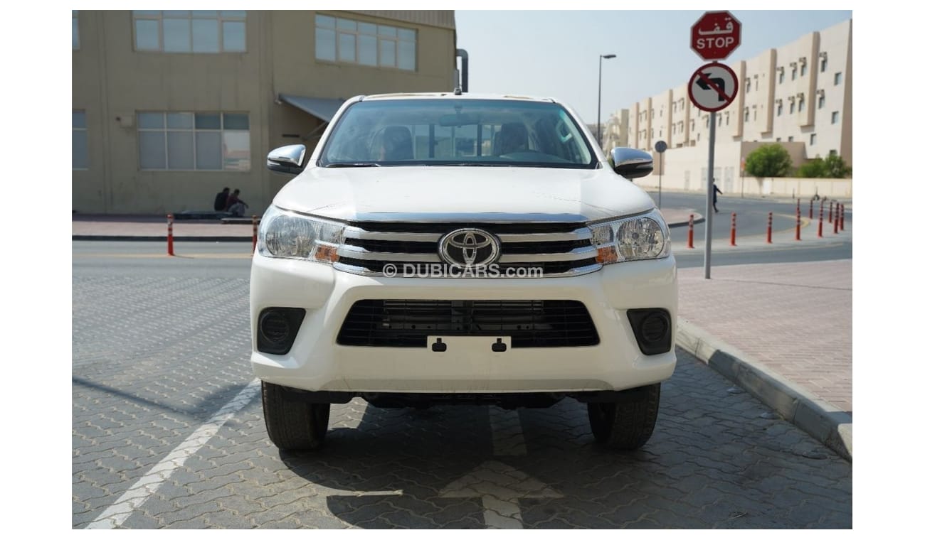 Toyota Hilux 2.4 DIESEL MODEL 2023 GCC FOR EXPORT ( POWER WINDOWS )