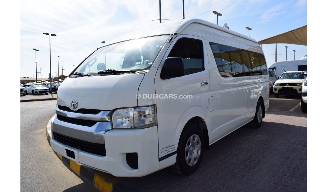 Toyota Hiace Commuter GLX High Roof Toyota Hiace Highroof Bus GLX 15 seater, model:2015. Excellent condition