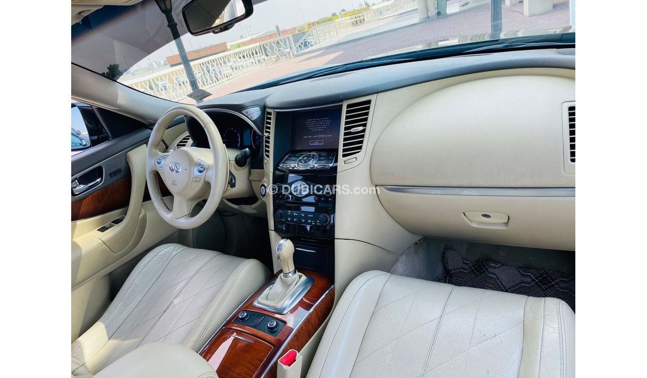 Infiniti QX70 Good condition car GCC specs