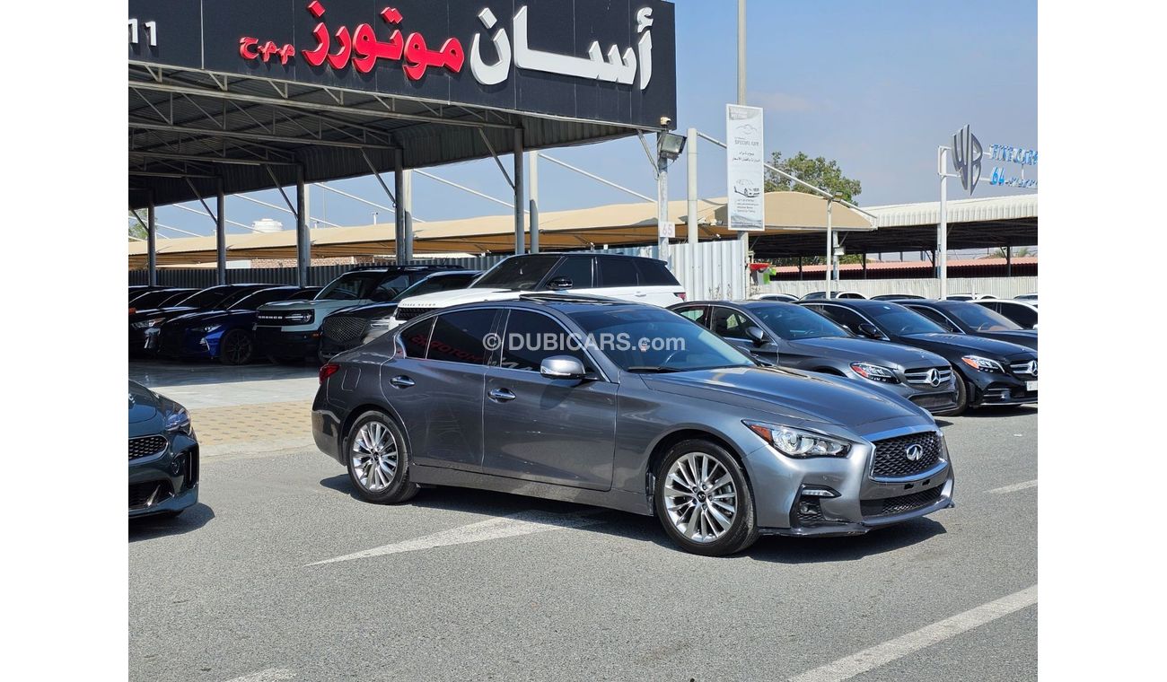 إنفينيتي Q50 لاكس