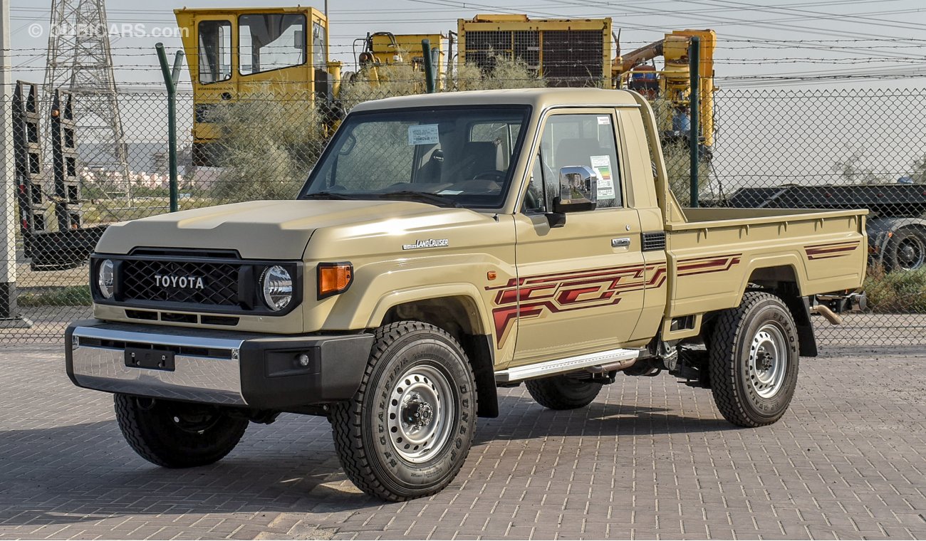 تويوتا لاند كروزر بيك آب 4.0L V6 Petrol Single Cabin