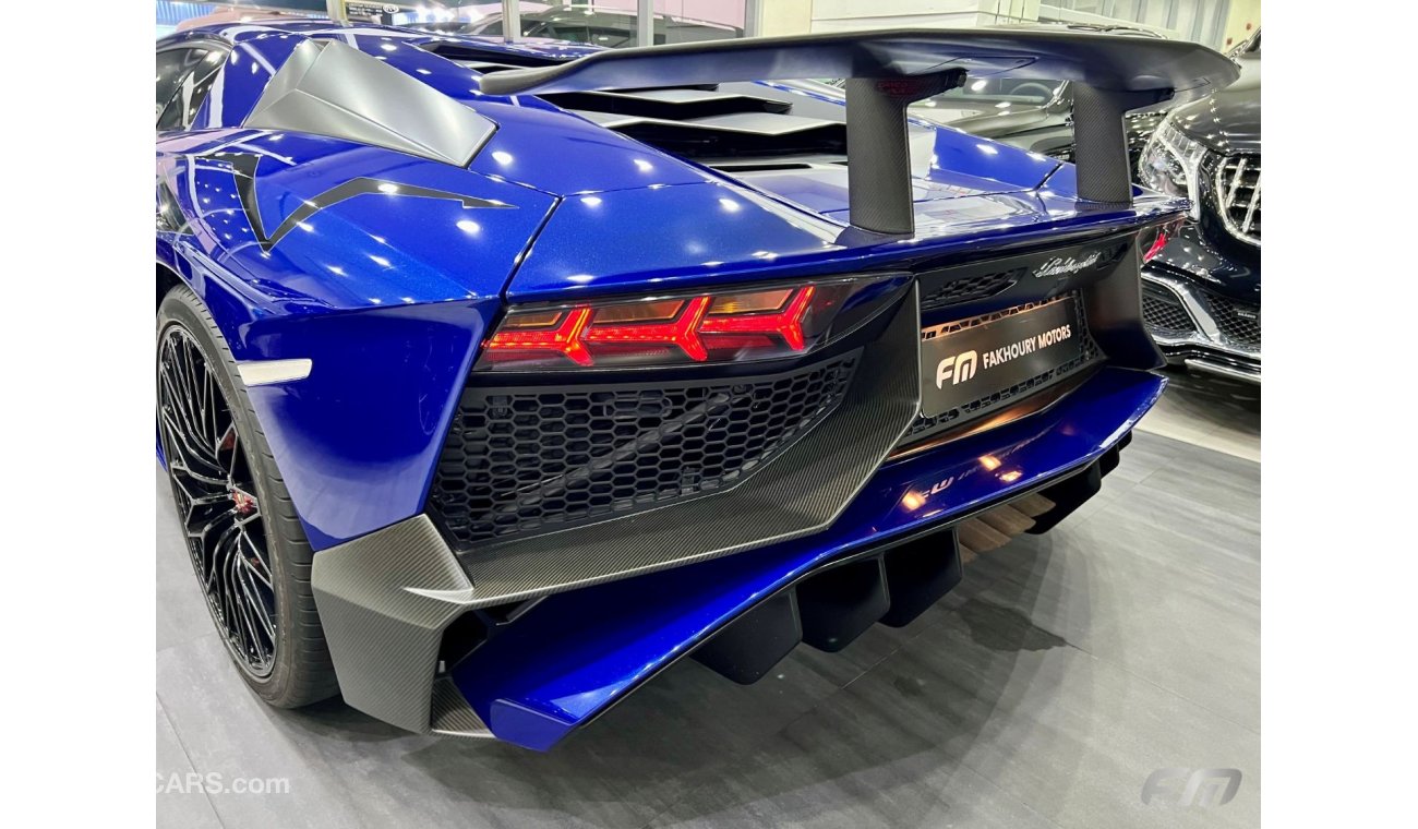 لامبورغيني أفينتادور LP750-4 سوبرفيلوتشي