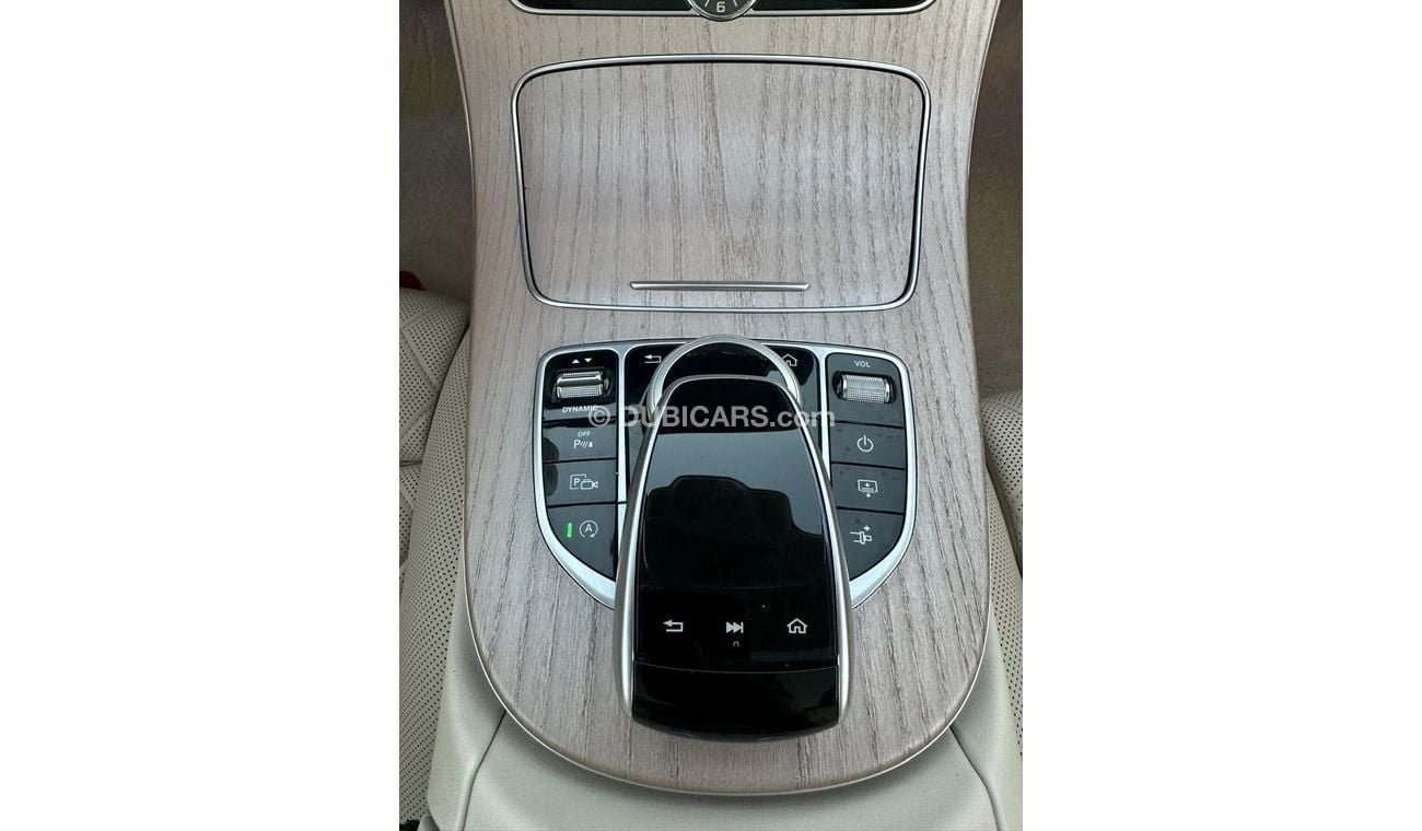 مرسيدس بنز E 400 AMG Mercedes E 400_GCC_2017_Excellent Condition _Full option