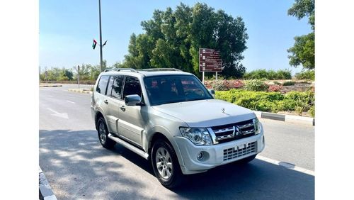 Mitsubishi Pajero GLS 3.5L (186 HP) (7 Seater)