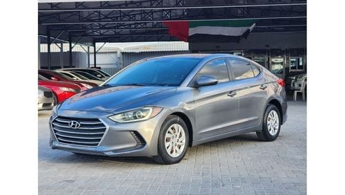 Hyundai Elantra Base 2.0L